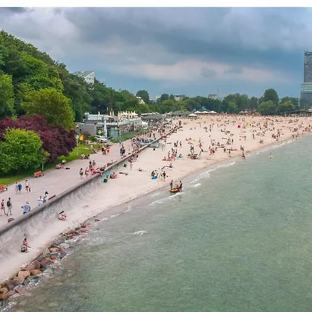 Faltom 15 Yacht Park *