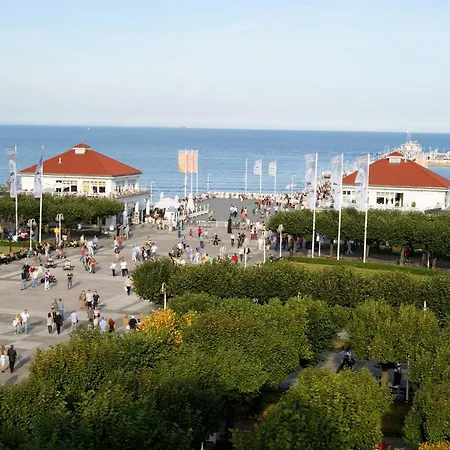 Faltom 15 Yacht Park *