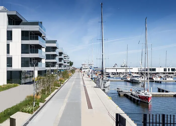 Faltom 15 Yacht Park * Gdynia