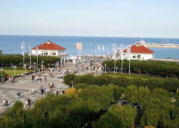 Faltom 15 Yacht Park *